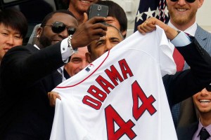 0402-Ortiz-Obama-selfie_full_600