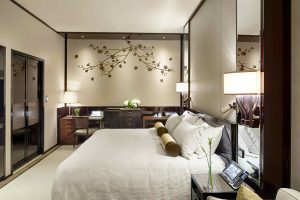 Deluxe-Room-Courtyard-Room-